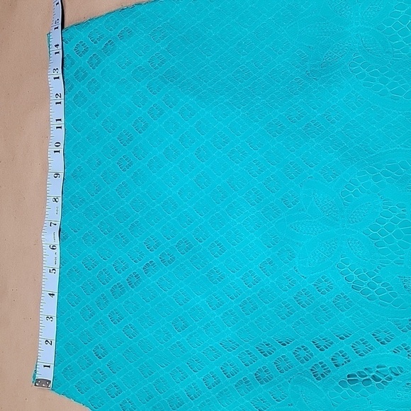 Loft Size 4 Lace Overlay Pencil Skirt, Pristine Condition - Picture 4 of 11